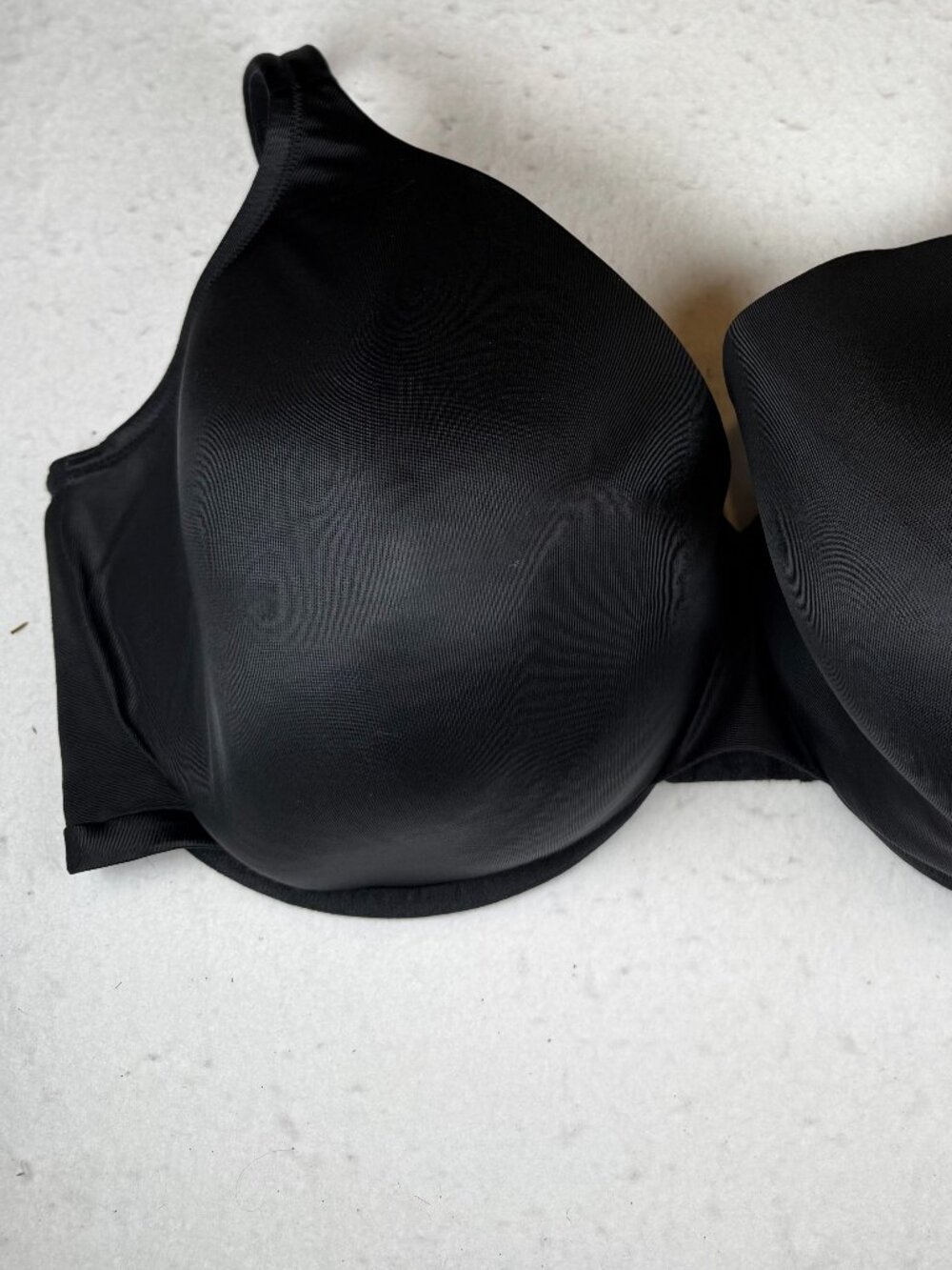 Cacique Satin Black Smoothing Bra 46G Lightly Lined Full Coverage Underwire EUC